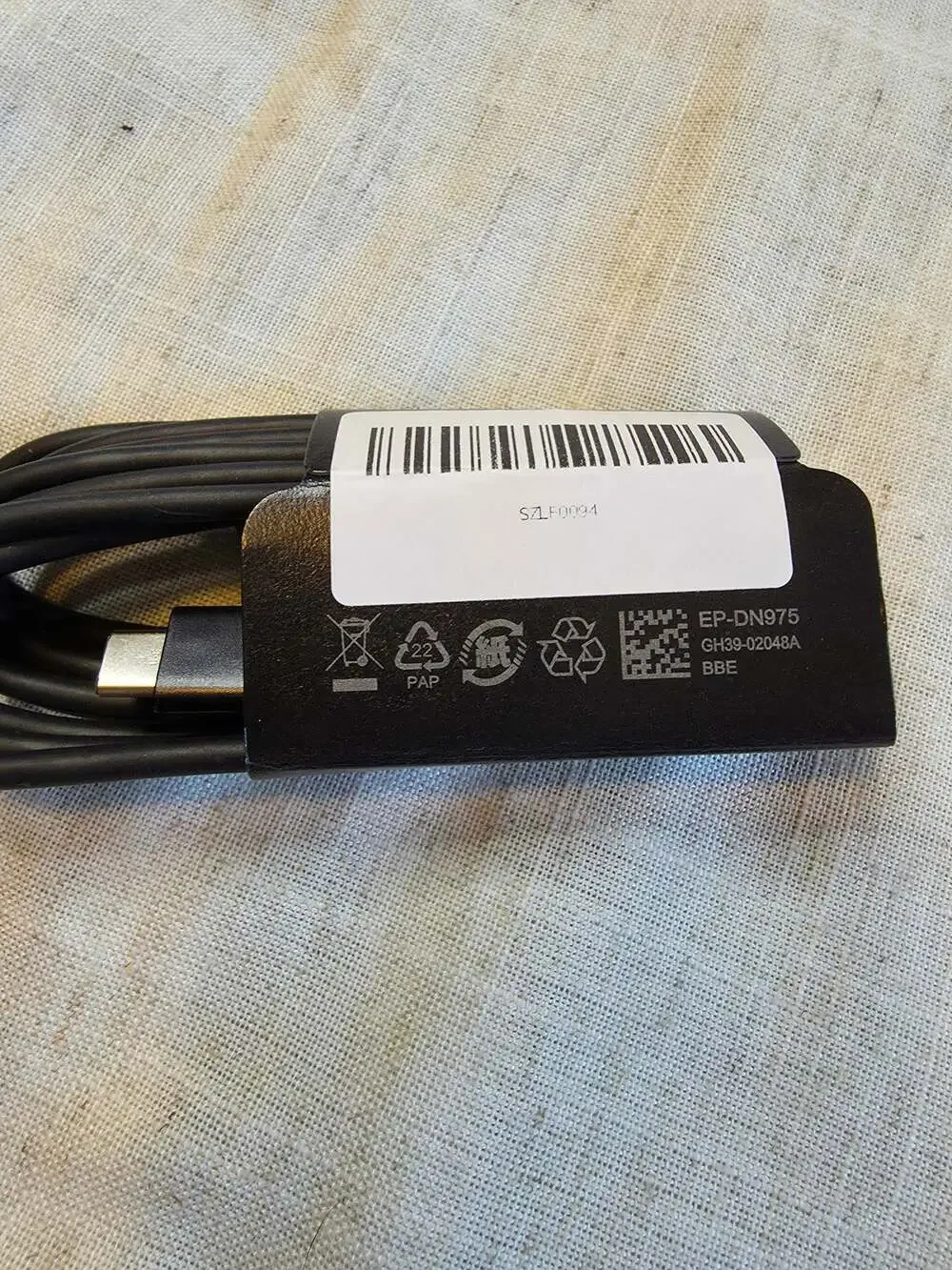 Samsung EP-DN975 USB-C to USB-C Data and Charging Cable